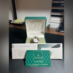 Gucci | Accessories | 992 Vintage Gucci 11122 Silver Change  display picture 1